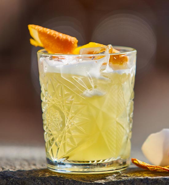Cocktail - Whiskey Sour med appelsinskreal