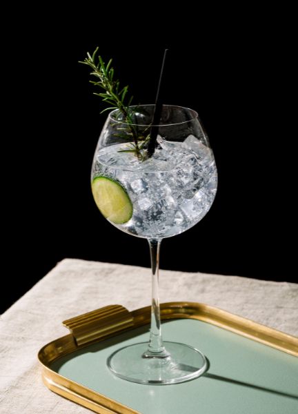 Bebidas con ginebra: 3 recetas fáciles • Catering de cócteles de calidad  superior desde 2006